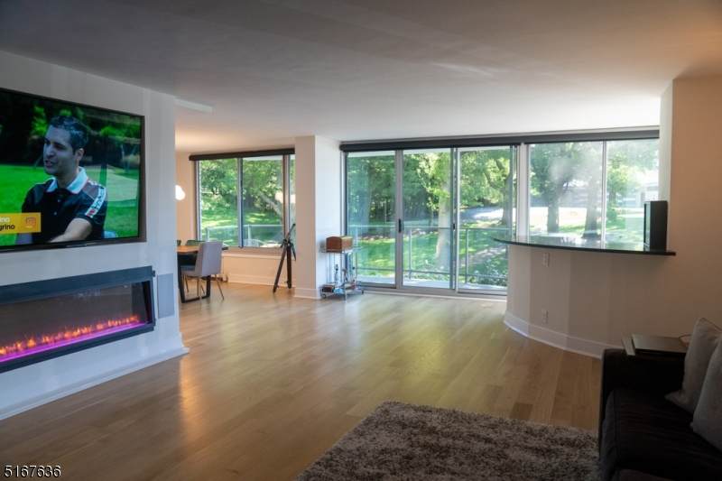 1 Claridge Dr - Photo 1