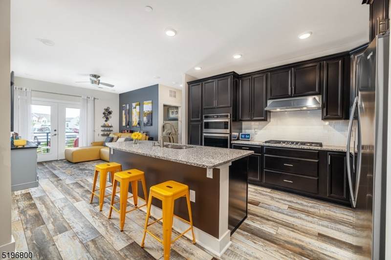 1 Vanderbilt Blvd - Photo 1