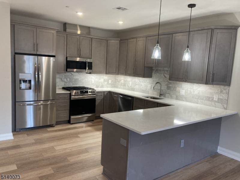 293 Lafayette Ave - Photo 1