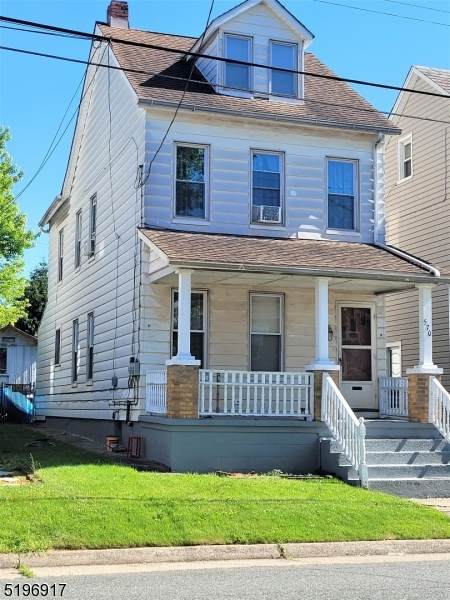 570 Elder Ave - Photo 1
