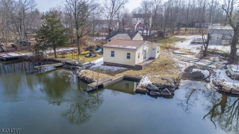 100 Tintle Ave - Photo 1