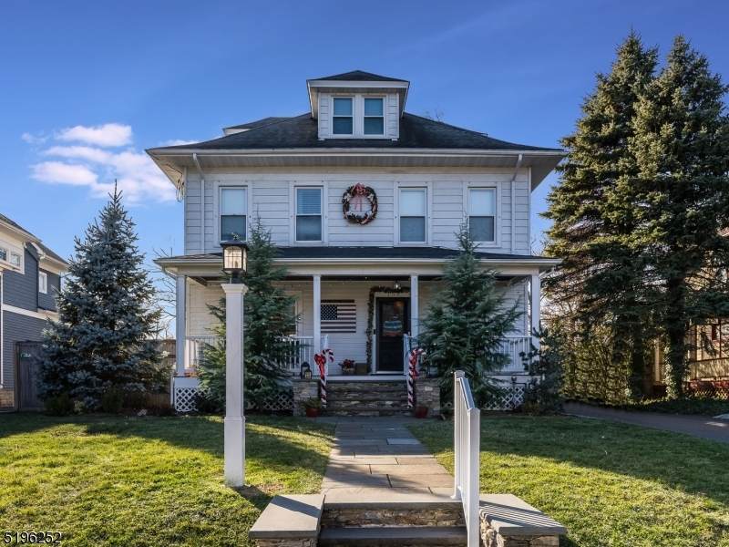 151 N Euclid Ave - Photo 1