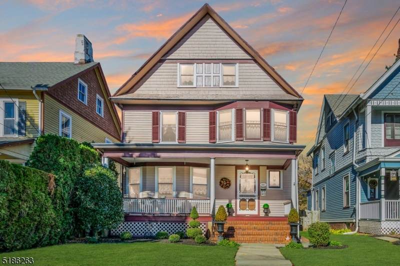 180 W Cliff St - Photo 1