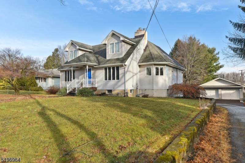 156 Mount Pleasant Ave - Photo 1
