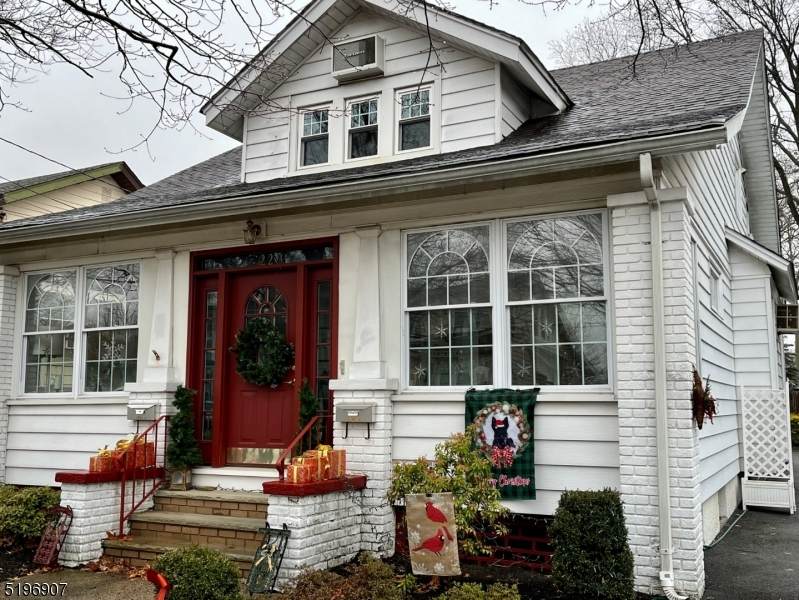 22 Wagner Pl - Photo 1