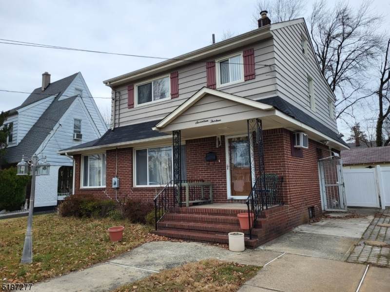 17 Morlot Ave - Photo 1