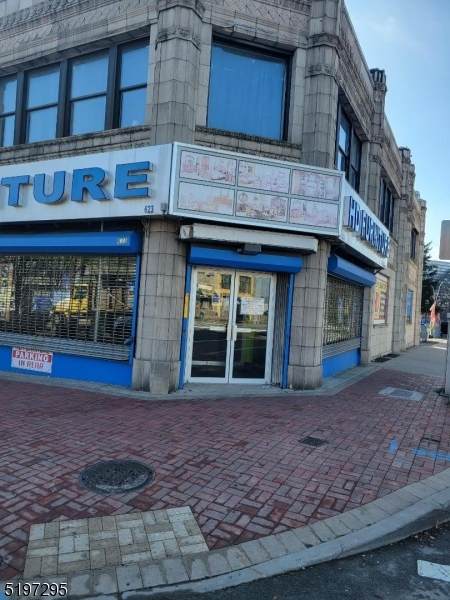 623 Central Ave - Photo 1