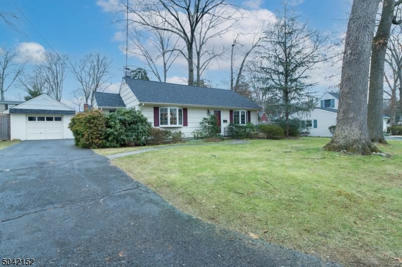 94 Colona St - Photo 1