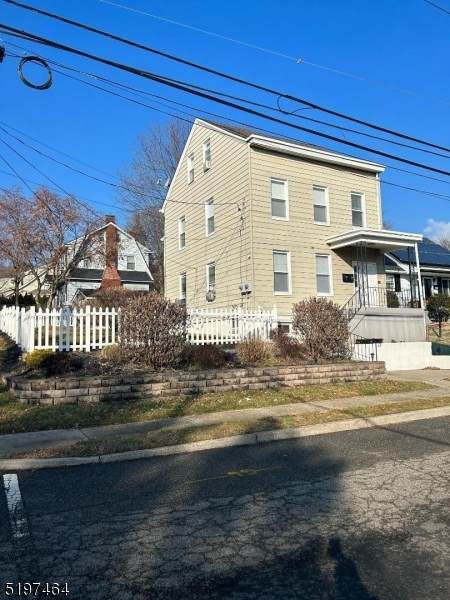 144 Maplewood Ave - Photo 1