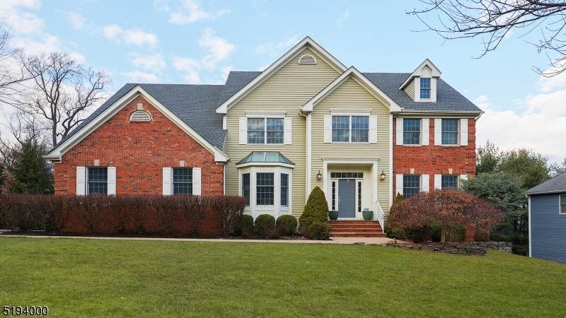 15 Talmadge Ln - Photo 1