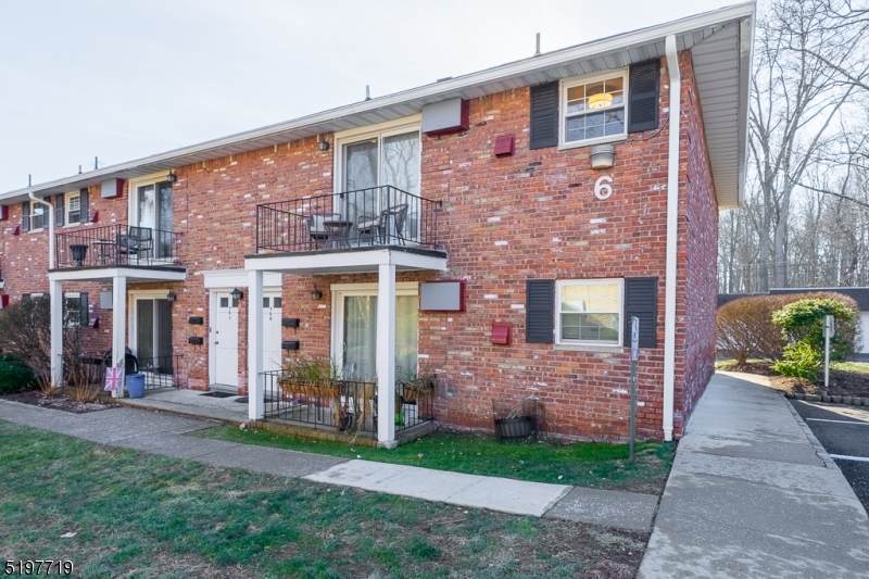 320 South St - Photo 1
