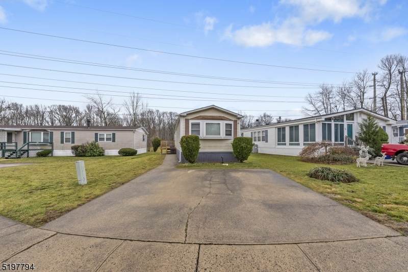 36 Whitman Rd - Photo 1