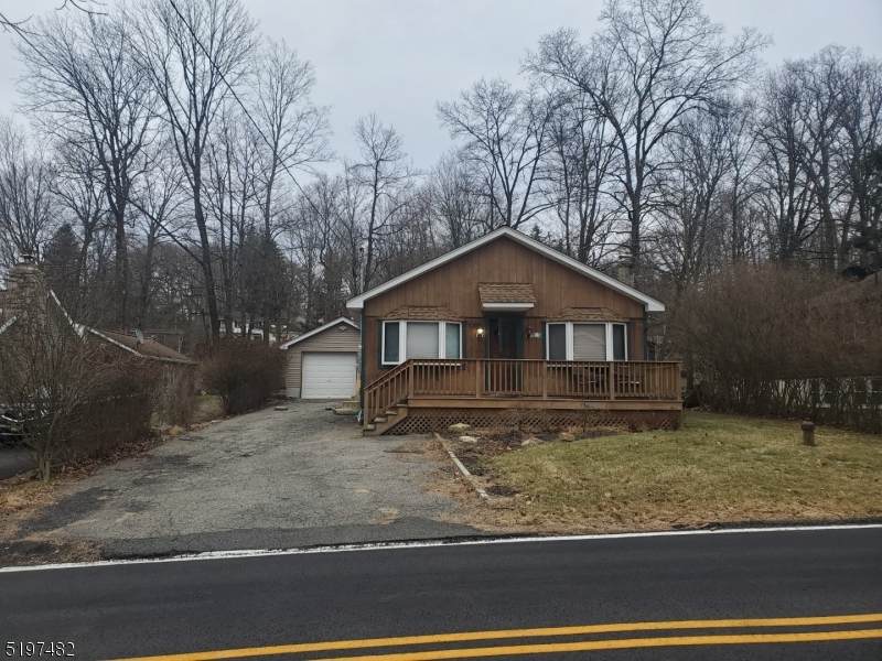 137 Bell Ave - Photo 1