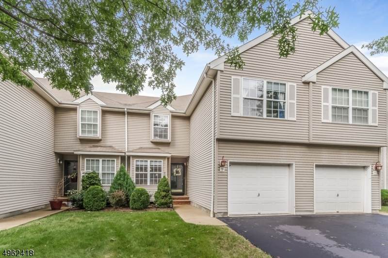 9 Jumping Brook Pl - Photo 1