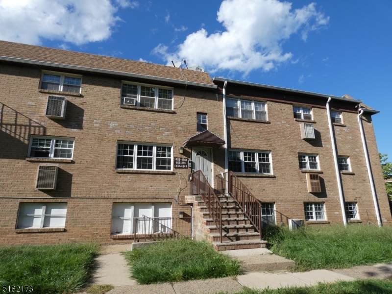 454 College Dr - Photo 1