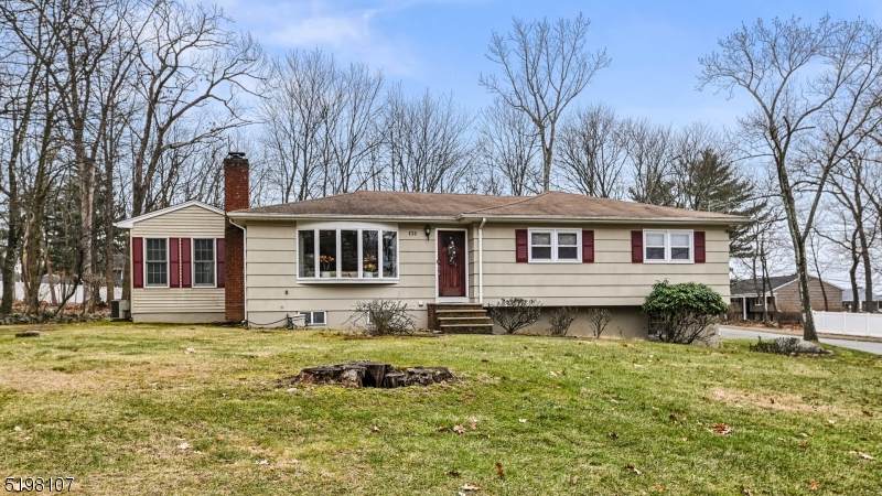 130 Manito Ave - Photo 1