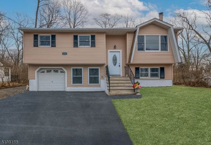 609 Brooklyn Mountain Rd - Photo 1