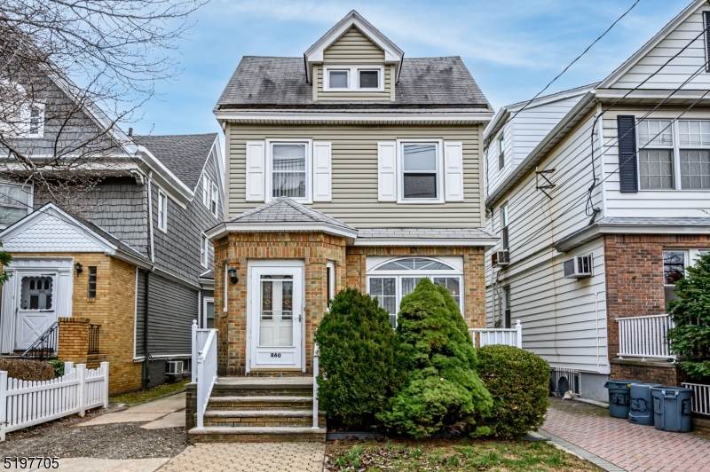 860 Avenue C - Photo 1