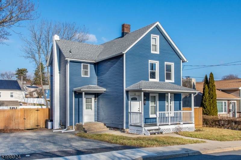 95 Stoll St - Photo 1