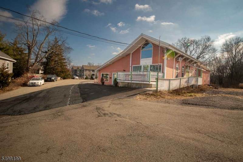 1 Main St - Photo 1