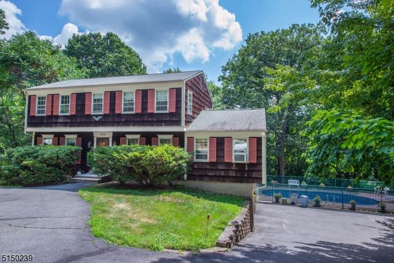 822 Boonton Ave - Photo 1