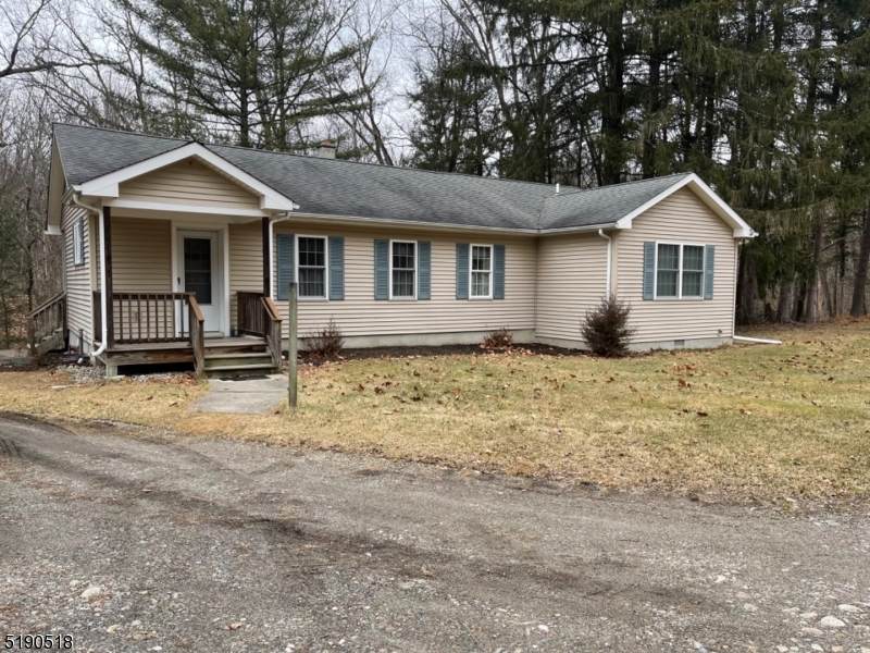6 Gordon Ln - Photo 1