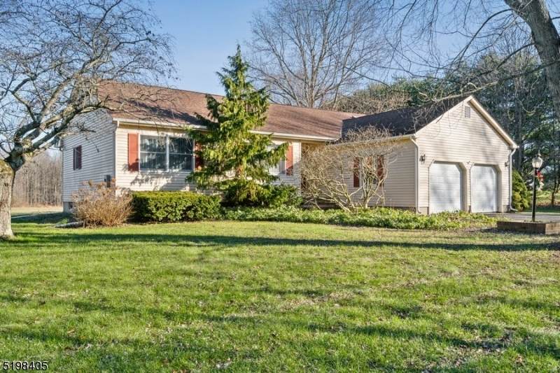 443 Perrineville - Photo 1