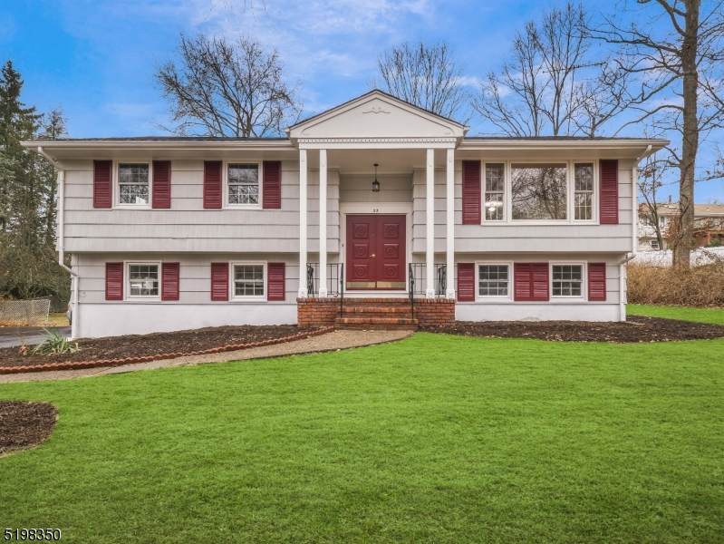 53 Academy Cir - Photo 1