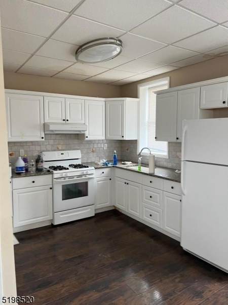 46 Pulaski St - Photo 1
