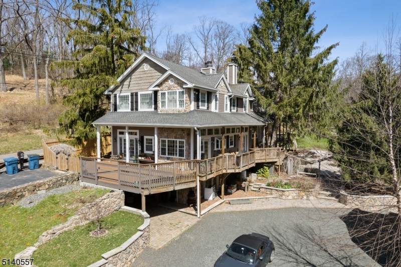 176 Cokesbury Rd - Photo 1