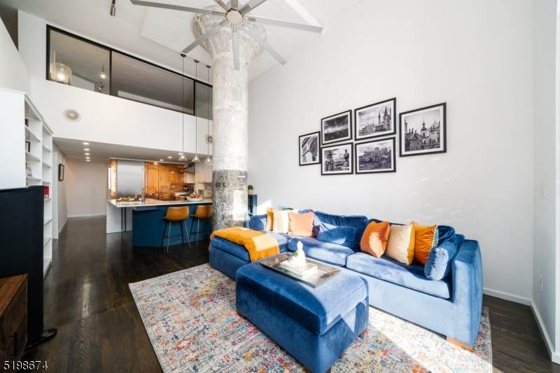 205 10Th St - Photo 1