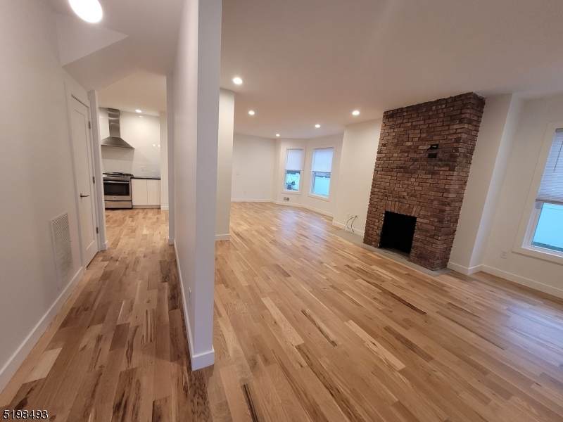 119 W Cherry St - Photo 1