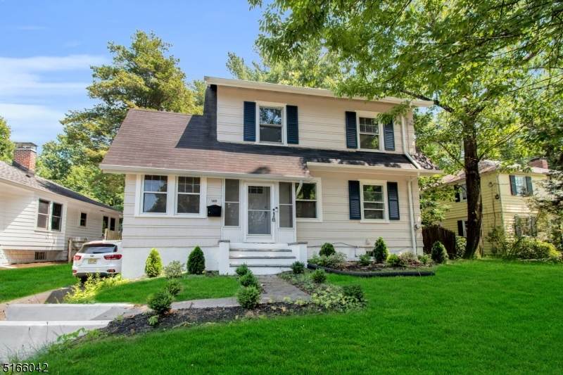 149 Passaic Ave - Photo 1