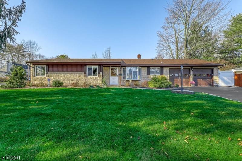 124 Crescent Ave - Photo 1