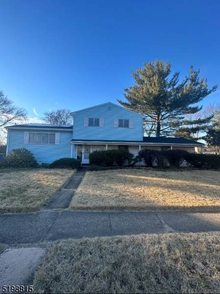 18 Lexington Rd - Photo 1