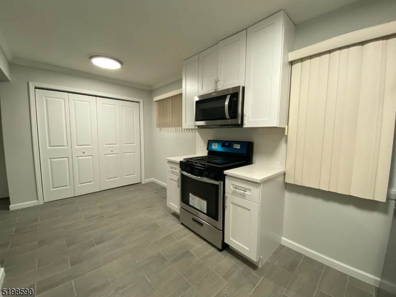 836 Main St - Photo 1