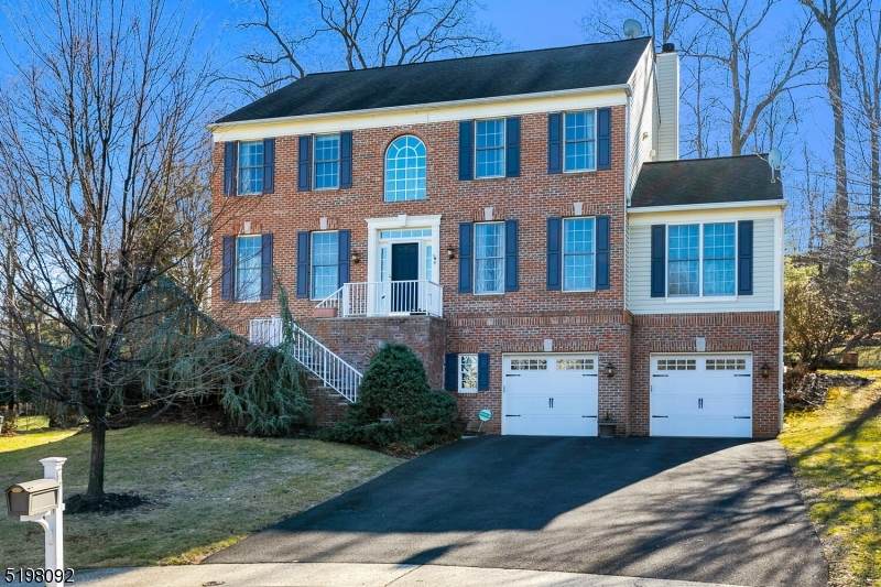 4 Marlborough Ct - Photo 1