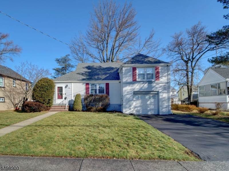 36 Edgewood Ave - Photo 1