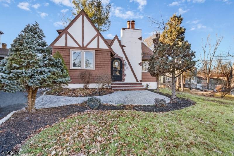 22 Burnet Hill Rd - Photo 1