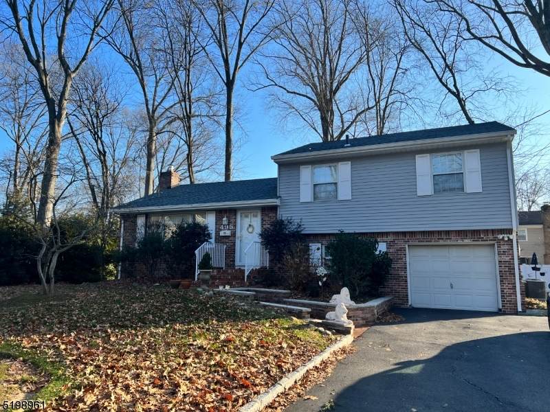 495 Monroe Ave - Photo 1