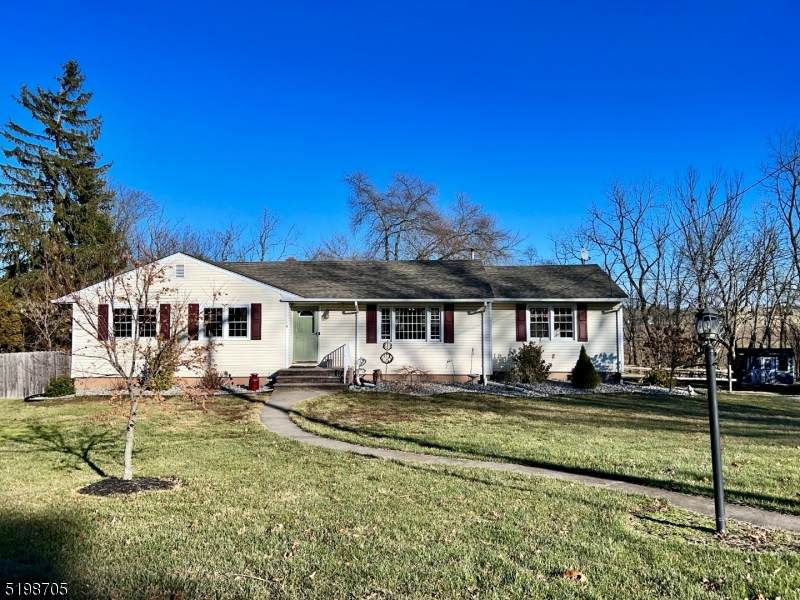 15 Forest Hill Dr - Photo 1