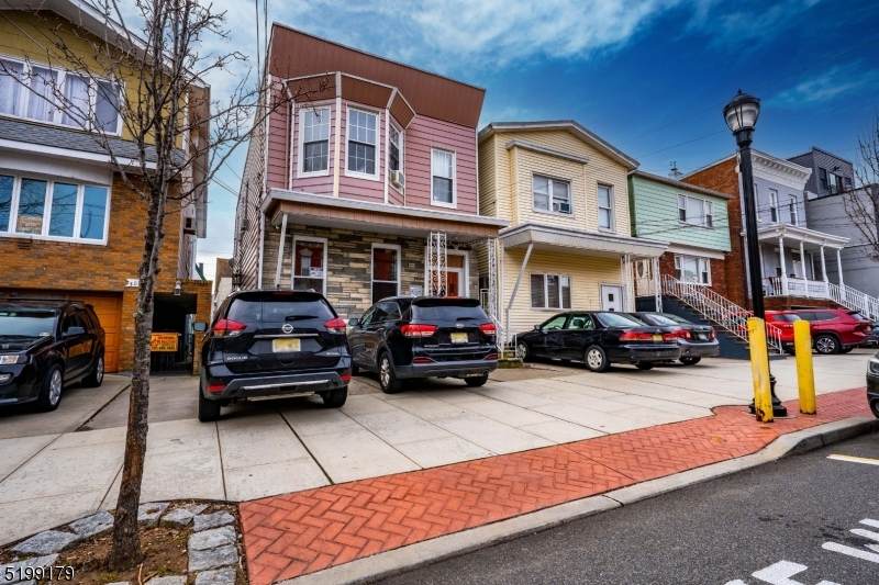 311 22nd Street - Photo 1