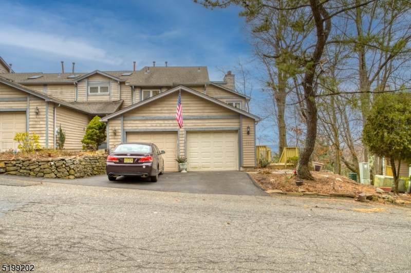 302 Heights Dr - Photo 1