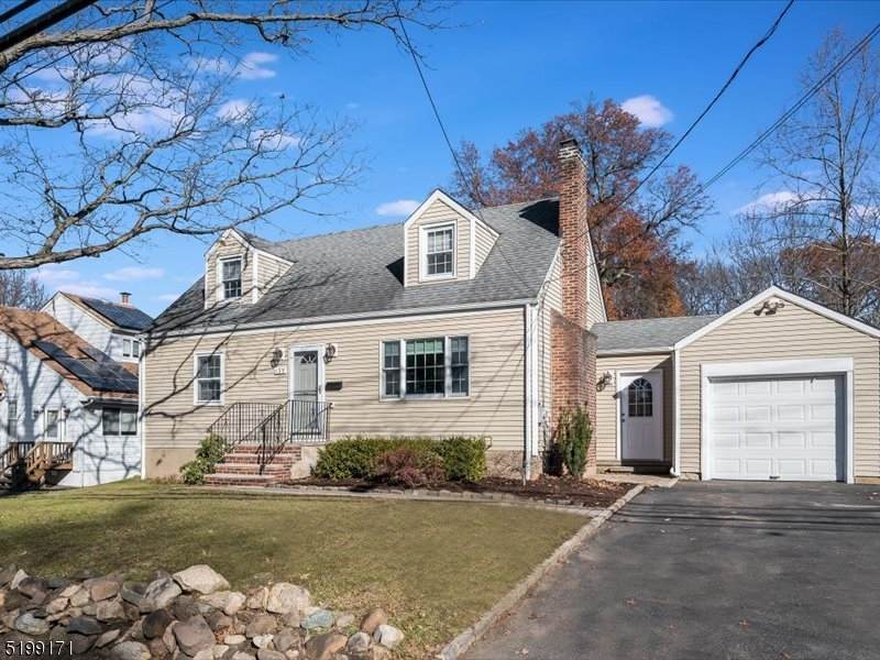 135 Harrison Ave - Photo 1
