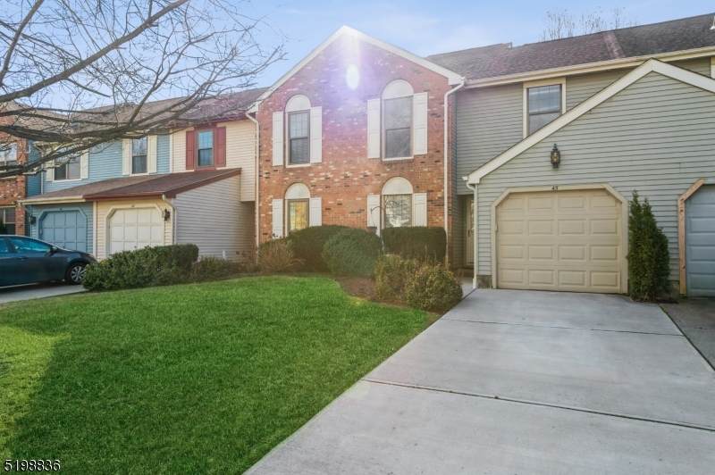 45 Fox Hill Ln - Photo 1