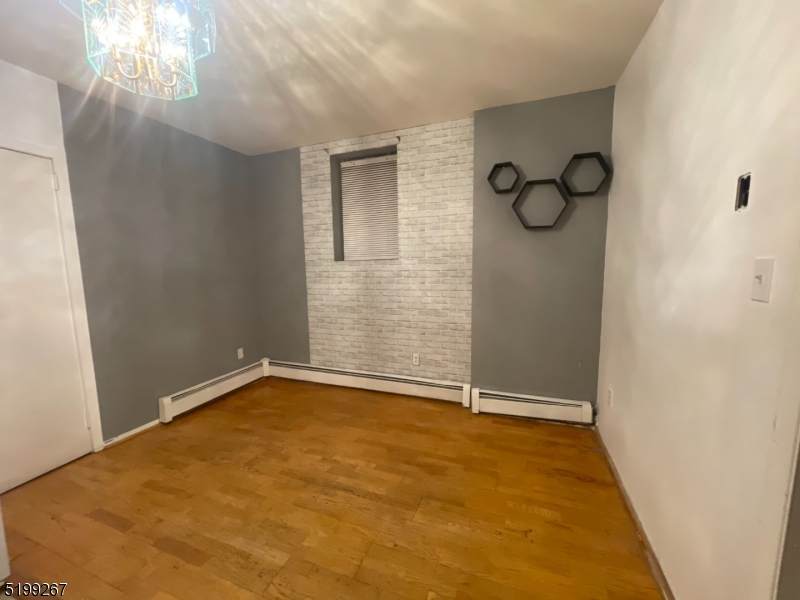 114 Center St - Photo 1