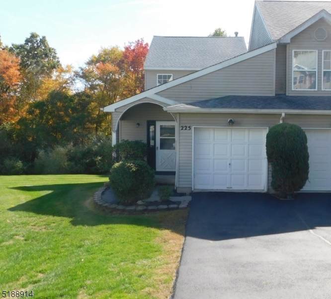 225 Canal Way - Photo 1