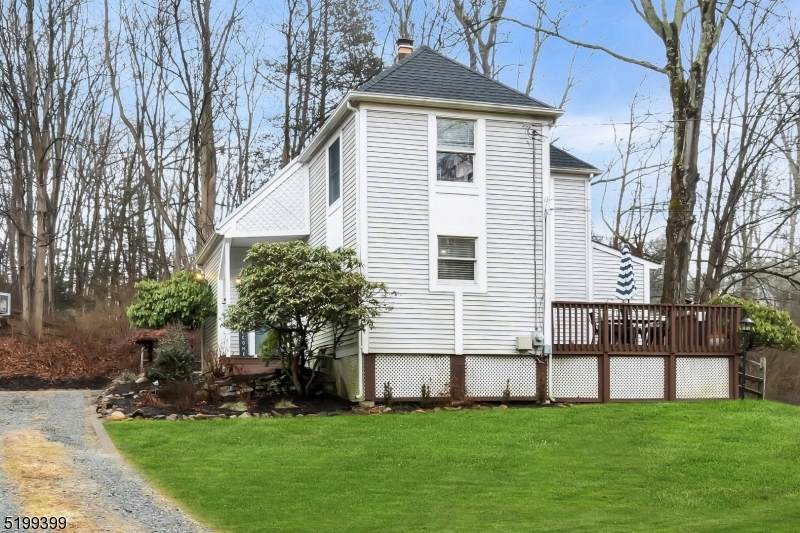 9 Ironia Rd - Photo 1