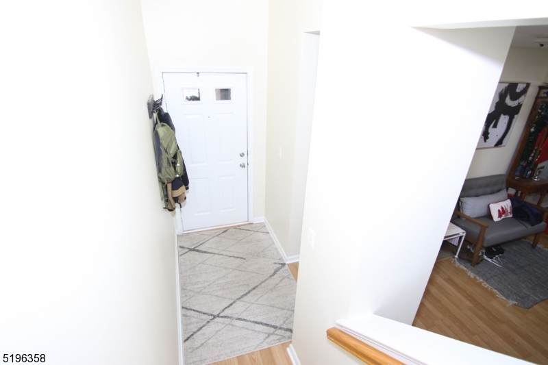 264 Vista Dr - Photo 1