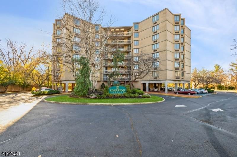 30 S Adelaide Ave - Photo 1